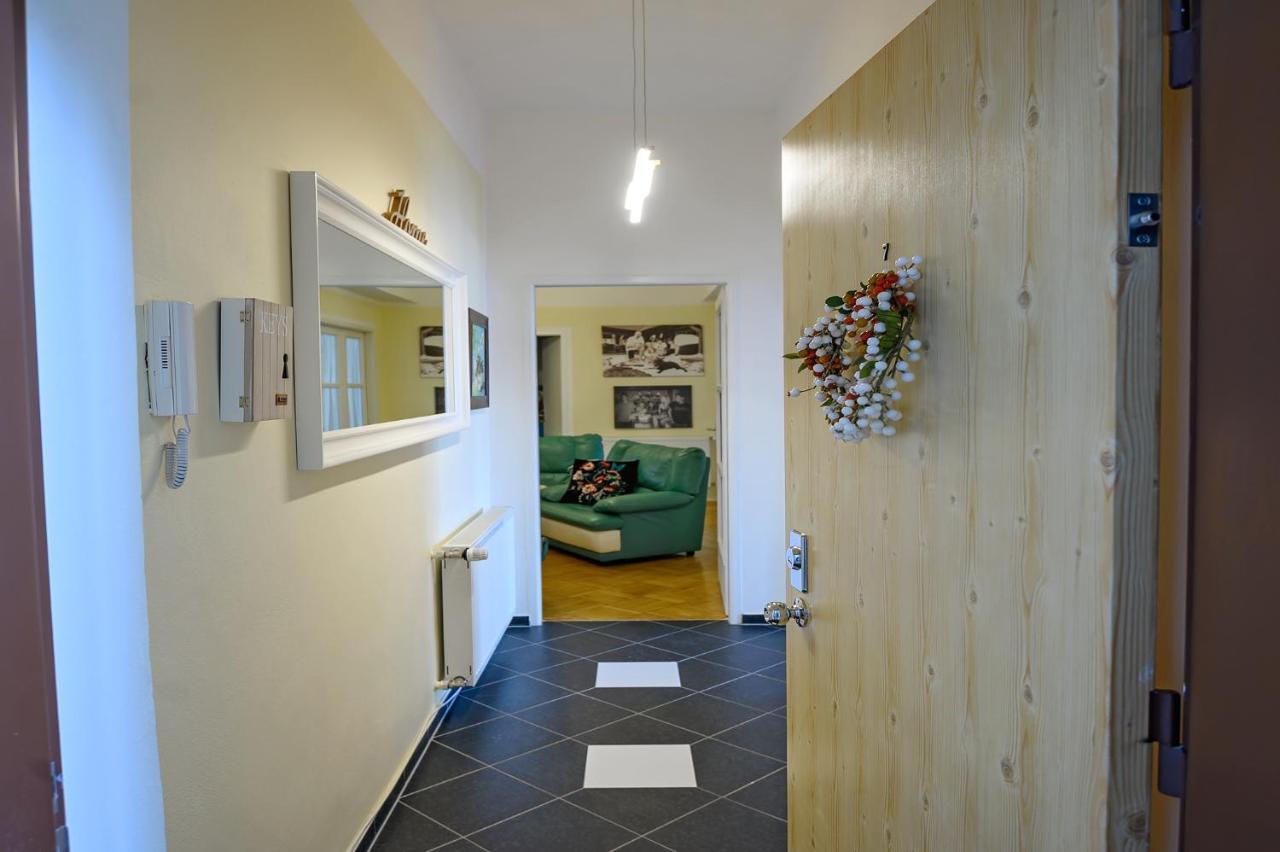 Apartment Alexis Bratislava Luaran gambar
